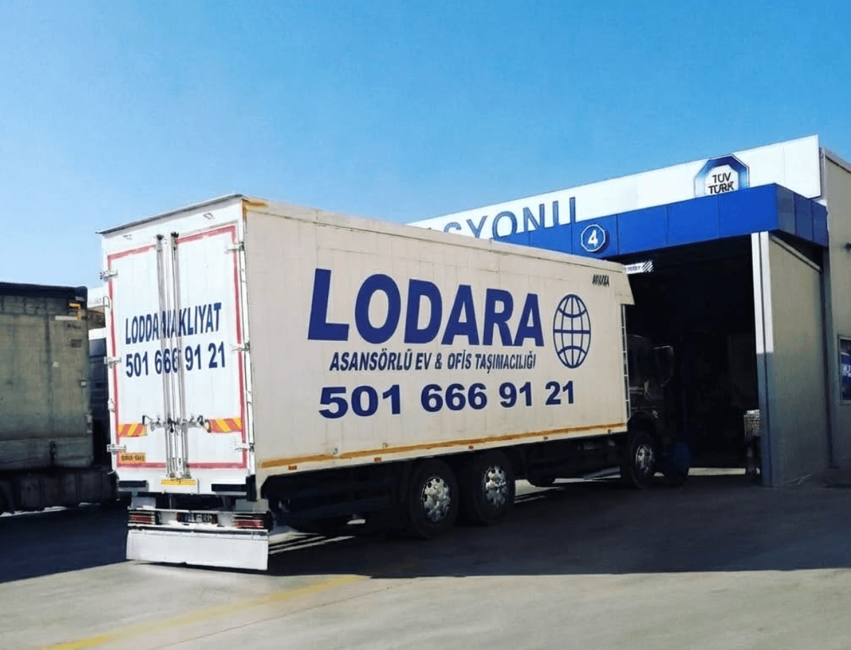 Mesut Akbaba Nakliyat kamyonu ile taşıma hizmeti